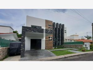 Casa en Venta en Lomas de Cocoyoc Atlatlahucan