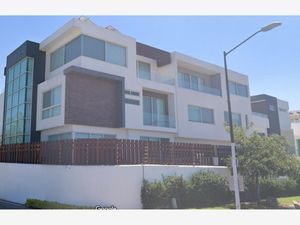 Casa en Venta en San Juan de Ocotan Zapopan