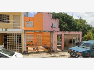 Casa en Venta en Los Heroes Benito Juárez