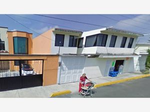Casa en Venta en La Ribera III Toluca