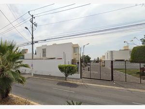 Casa en Venta en Senderos de Tesistán Zapopan