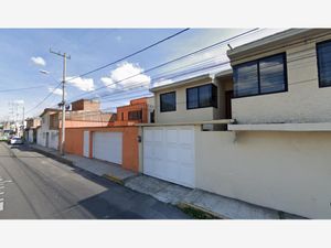 Casa en Venta en La Ribera II Toluca