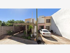 Casa en Venta en Fundadores Residencial Guasave