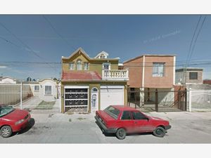 Casa en Venta en Villa del Real Chihuahua