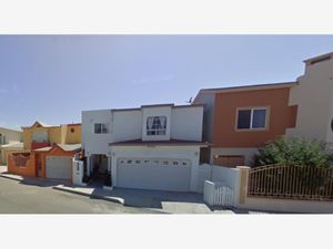 Casa en Venta en Loma Dorada Ensenada