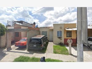 Casa en Venta en Hacienda Santa Fe Tlajomulco de Zúñiga