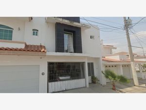 Casa en Venta en Rincón Del Humaya Culiacán