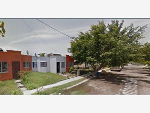 Casa en Venta en Llanos de San José Tecomán