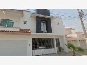 Casa en Venta en Rincón Del Humaya Culiacán