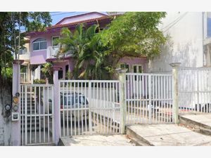 Casa en Venta en Benito Juarez Norte Coatzacoalcos