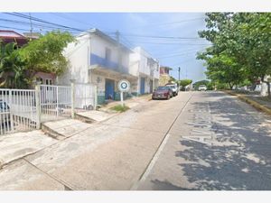 Casa en Venta en Benito Juarez Norte Coatzacoalcos