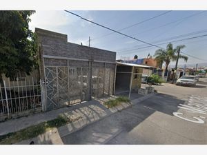 Casa en Venta en Hacienda Santa Fe Tlajomulco de Zúñiga