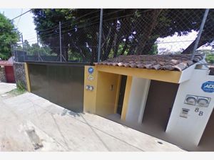 Casa en Venta en Palmira Tinguindin Cuernavaca