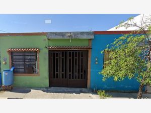 Casa en Venta en INFONAVIT Benito Juárez Juárez