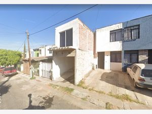 Casa en Venta en Camichines Alborada 1ra. sección San Pedro Tlaquepaque