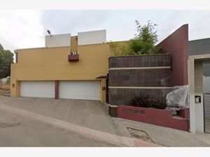 Casa en Venta en Hacienda Agua Caliente Tijuana