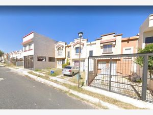 Casa en Venta en Paseos de Santiago Tonalá