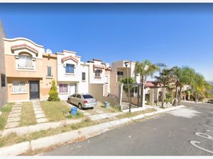 Casa en Venta en Paseos de Santiago Tonalá