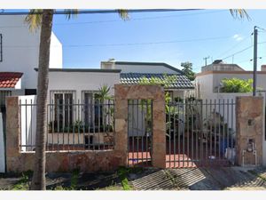 Casa en Venta en Supermanzana 51 Benito Juárez