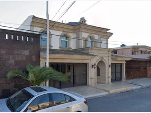 Casa en Venta en El Roble San Nicolás de los Garza