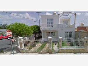 Casa en Venta en Villa Magna Mérida