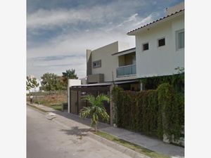 Casa en Venta en Residencial Fluvial Vallarta Puerto Vallarta