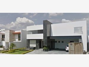 Casa en Venta en Cumbres del Lago Querétaro