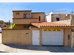 Casa en Venta en Playas de Tijuana Sección Costa Azul Tijuana