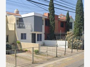 Casa en Venta en Hacienda Del Tepeyac Zapopan