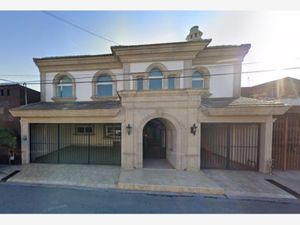 Casa en Venta en El Roble San Nicolás de los Garza