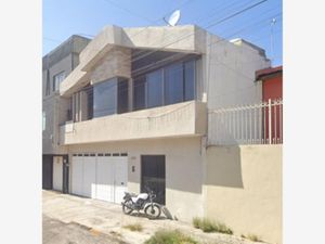 Casa en Venta en Jardines de San Manuel Puebla