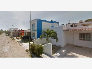 Casa en Venta en Paraiso Salagua Manzanillo