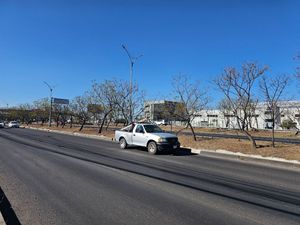 Venta terreno comercial de 3,197m2 frente a Antea Queretaro