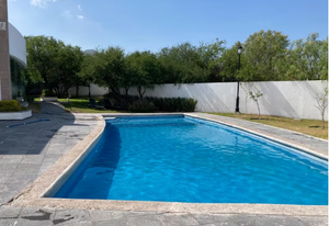 Casa en venta a estrenar en Club de Golf El Encino