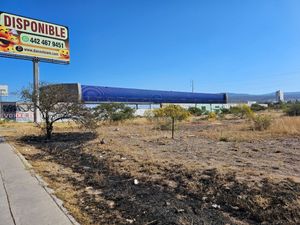 Venta terreno comercial de 3,197m2 frente a Antea Queretaro