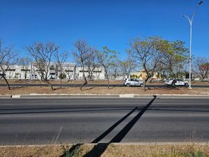 Venta terreno comercial de 3,197m2 frente a Antea Queretaro