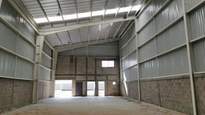 Se vende nave industrial, 1,000 m2 de terreno, 250 m2 de construcción.