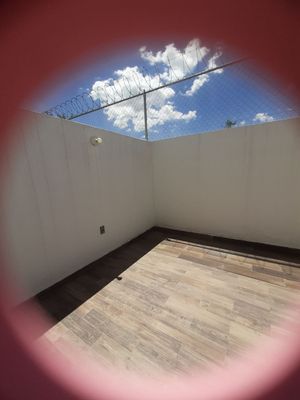 CASA EN VENTA EN JURIQUILLA SAN ISIDRO CON RECAMARA EN PB