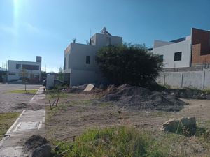 Terreno en venta dentro de condominio Juriquilla Querétaro