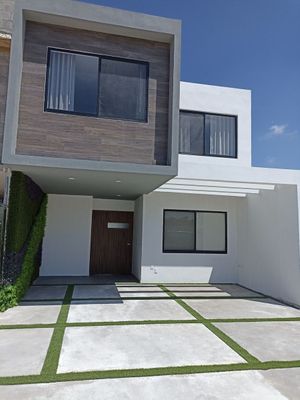 Linda casa en preventa en Zakia, Querétaro.