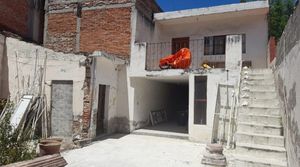 Terreno en Venta Centro Historico Querétaro av. universidad 136m2