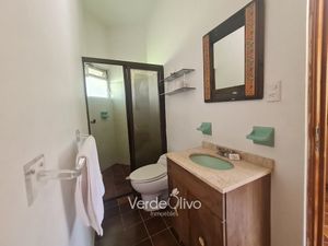 VENTA  casa de una planta amueblada¡Tu paraíso en Tequisquiapan!