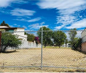 Terreno en venta 1000m  al campo de Golf Juriquilla Querétaro.