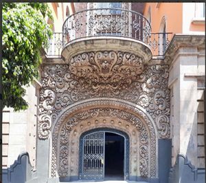 GRAN OPORTUNIDAD EDIFICIO EN EL CENTRO HISTÓRICO CON USO  DE SUELO MIXTO