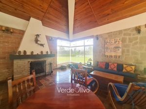 Casa de una planta amueblada en VENTA ¡Tu paraíso en Tequisquiapan!