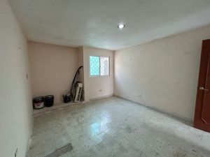 Casa para remodelar o para negocio en venta en Cordemex al norte de Mérida