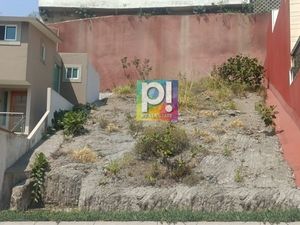 VENTA DE TERRENO EN FRACCIONAMIENTO EN LOMAS VERDES TER_4850 YI