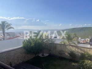 VENTA CASA  CUMBRES DEL CIMATARIO