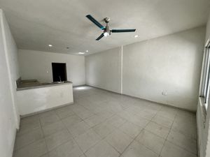 CASA PARA REMODELAR EN CENTRO DE MÉRIDA COL. SANTA ROSA SOBRE AV. PRINCIPAL