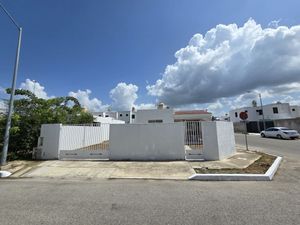 CASA AMUEBLADA EN ESQUINA EN CIUDAD CAUCEL